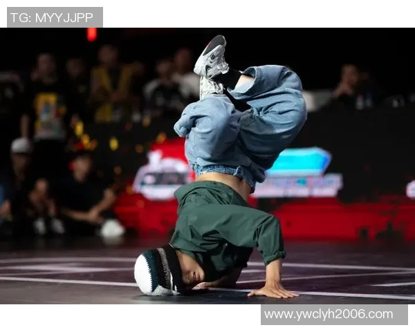 街舞战术：南京街舞队的边路渗透体系